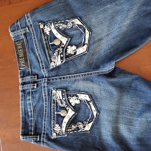 PREMIERE by rue21 Embelished Blue Jeans. Size 7/8 Regular. - Picture 3 of 6